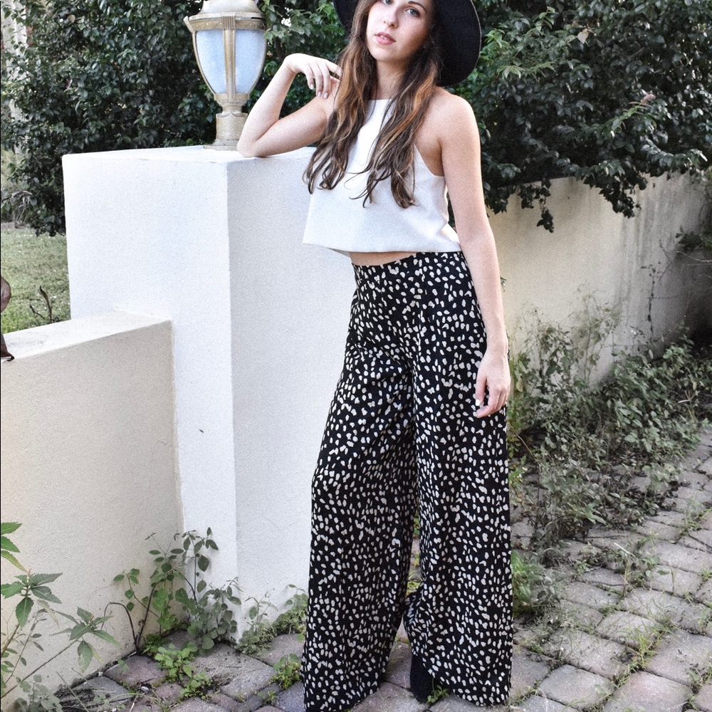Spotted Black Wide Leg Pants - Picture 4 of 4